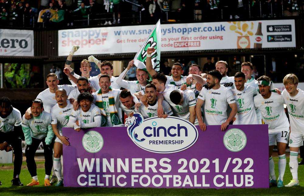 Niềm hân hoan ăn mừng chiến thắng của các cầu thủ Celtic